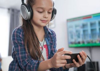 Learning to Read Music Through Touch and Applying Technology with Visual Impairment