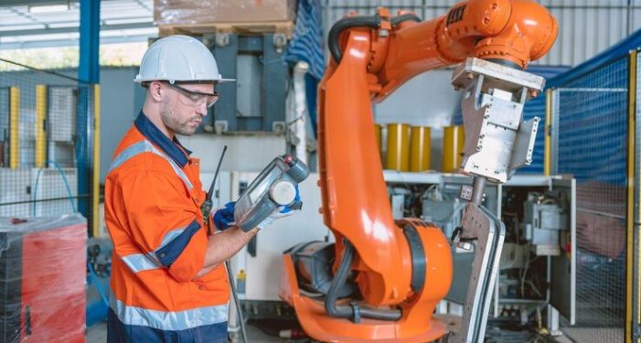 Robotic machinery types: from arms to automated systems