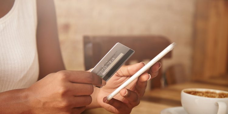 Best Ways to Accept Credit and Debit Cards as a Small Business